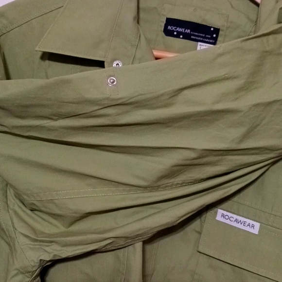 Rocawear Olive Green Mens XL Button down Shirt / Jacket Snaps to shorten sleeve - Picture 4 of 7